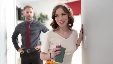 Steamy beauty tries new positions in addictive ways