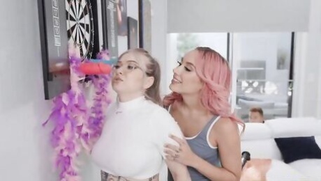Skinny smut with stunning Aubree Valentine and Jazmin Luv fromExxtra